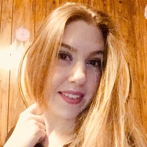 Meet your Posher, Carly